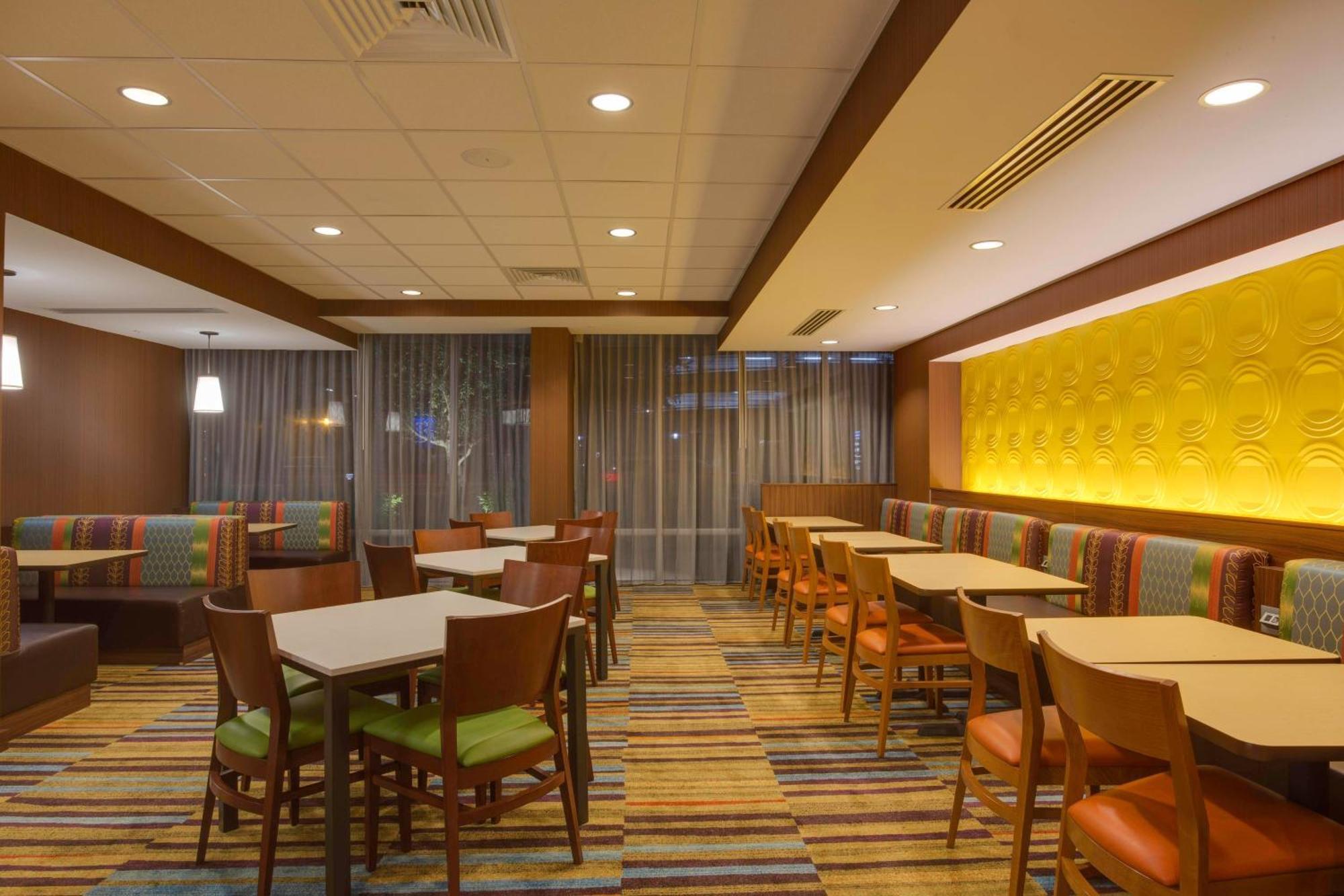 Fairfield Inn & Suites By Marriott Fort Lauderdale Downtown/Las Olas Екстериор снимка